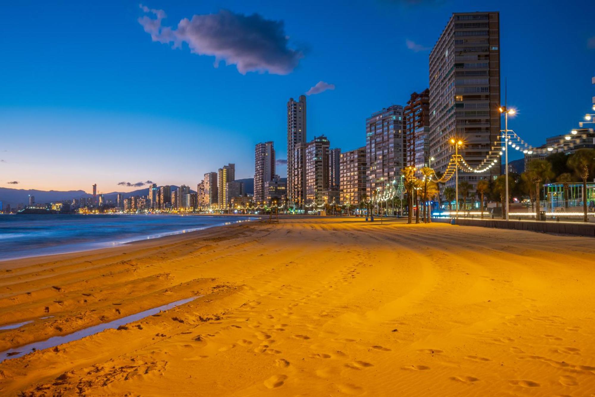 Three Bedrooms Apart In Benidorm Near Beach And Strip Exterior foto